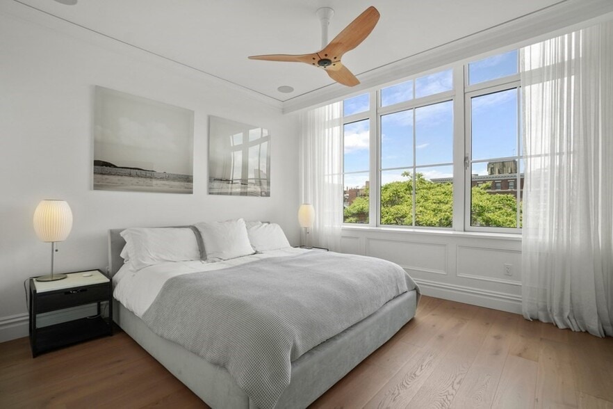 Building Photo - 32 Derne St