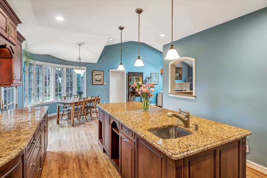 Building Photo - 15 Brazillian Ct