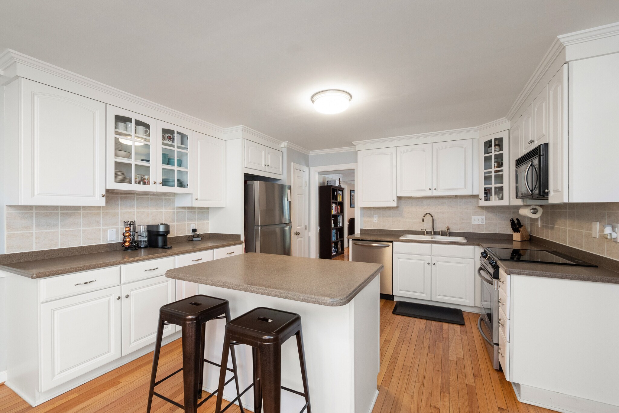 Building Photo - 338 W Olney Rd