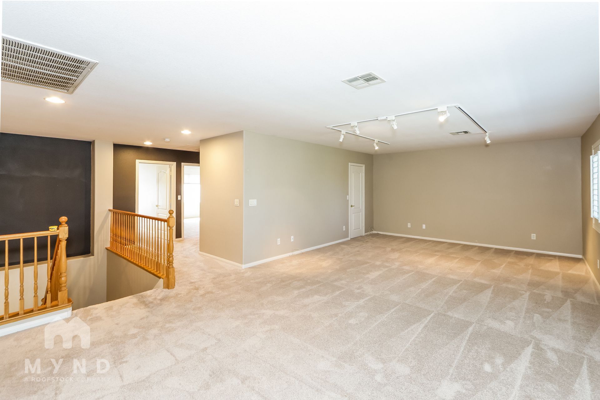 Building Photo - 2728 La Porte Ct