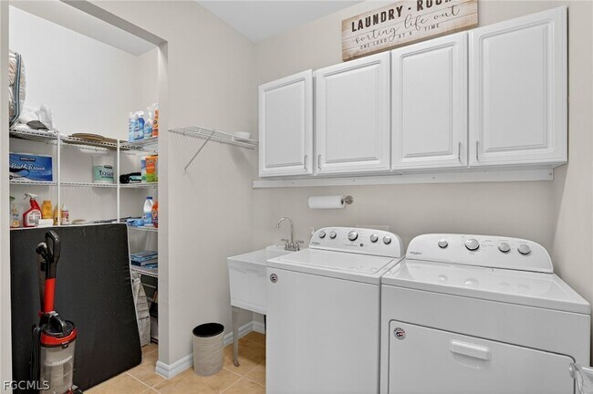 Building Photo - 11343 Tiverton Trce