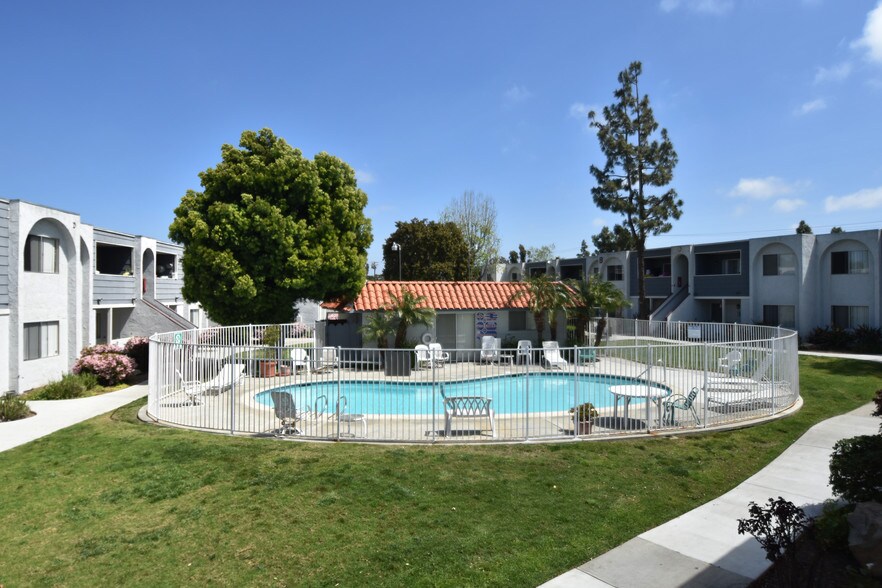 OakLeaf Apartments Oceanside, CA Apartment Finder