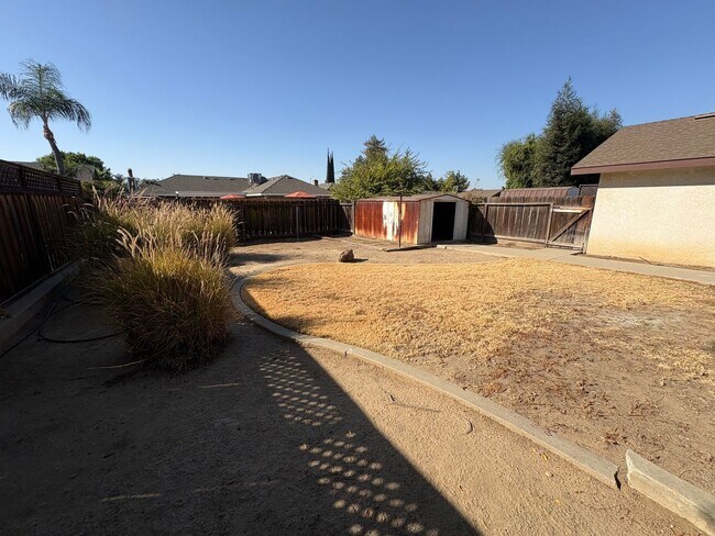 Building Photo - 636 Ramblewood Ct