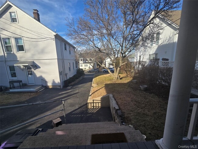 Building Photo - 10 Ohio Ave