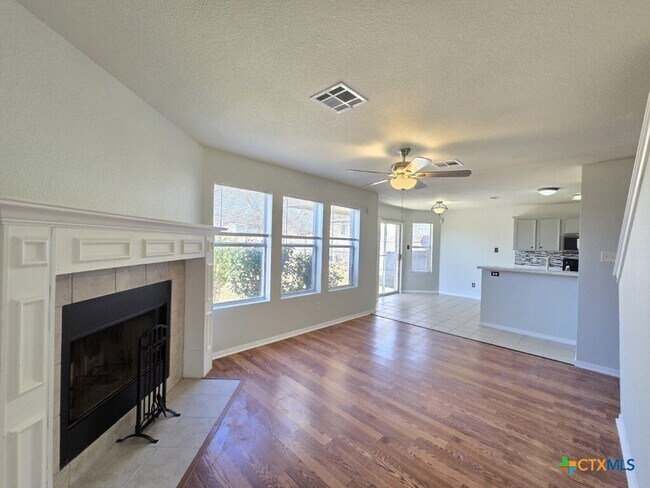 Building Photo - 4407 Paintbrush Dr