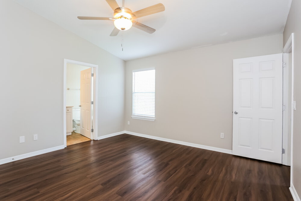 Building Photo - 8241 Dover Cliff Ct