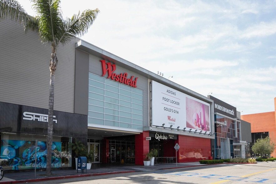 Building Photo - 3630 S Sepulveda Blvd