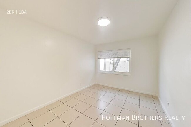 Building Photo - 1732-1744 27th Avenue-209A