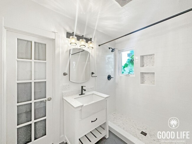 Building Photo - Charming 1BD/1BA + Studio Home in North Park with Vaulted Ceilings, Private Yard & Prime Walkable...