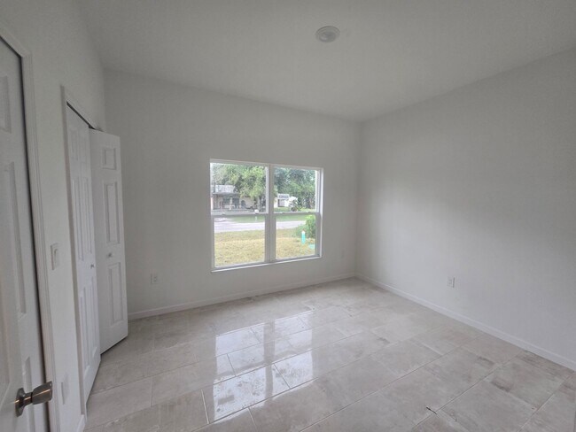 Building Photo - Brand New Construction 2/2/1 SW Lehigh Acres