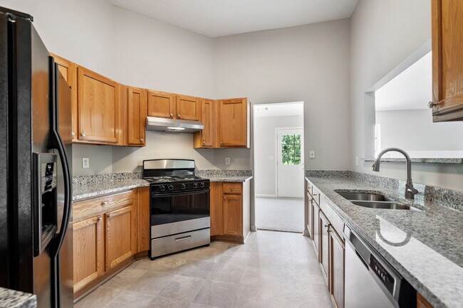 Building Photo - 3690 Golfe Links Dr
