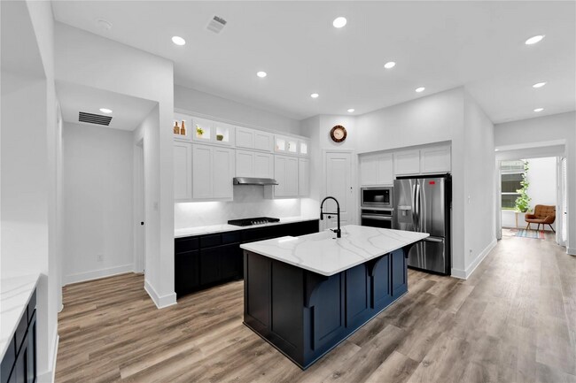 Building Photo - 6720 Stags Run