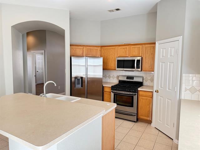 Building Photo - 1329 Bent Tree Dr