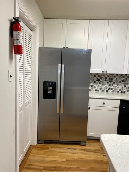 Stainless steel appliances - 167 Pennsylvania Way