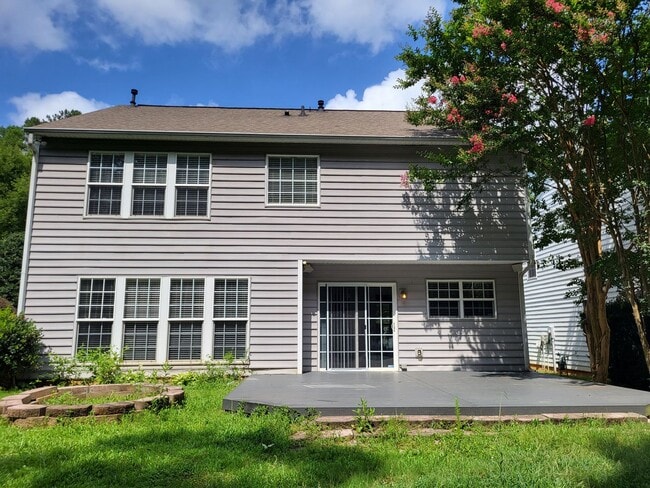 Building Photo - 4 bedroom home in Victoria Bay