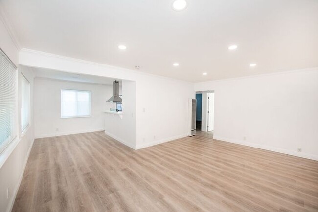 Building Photo - Mesa Verde | Recently Remodled 2 Bedroom A...