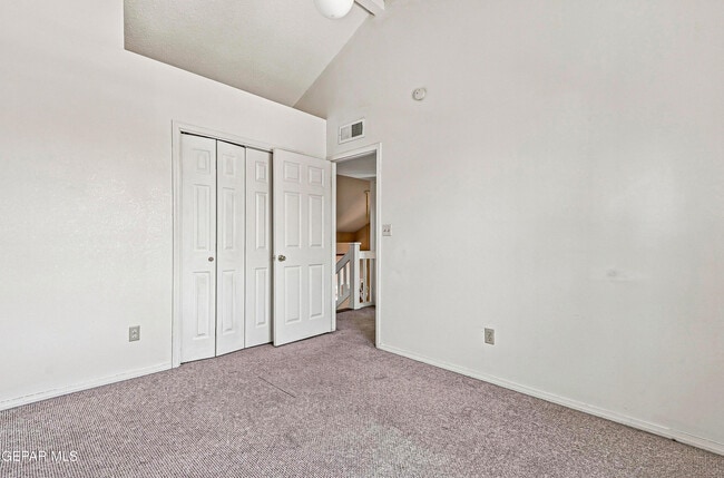 Building Photo - 4645 Loma De Plata Dr