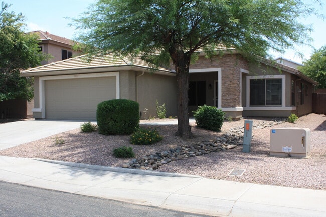 Building Photo - 6123 N 135th Dr