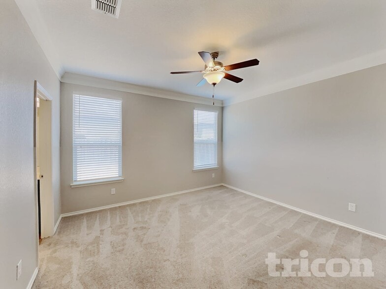 Building Photo - 10019 Placid Bay