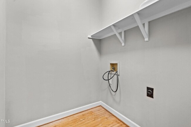 Building Photo - 1008 W Sterlington Pl