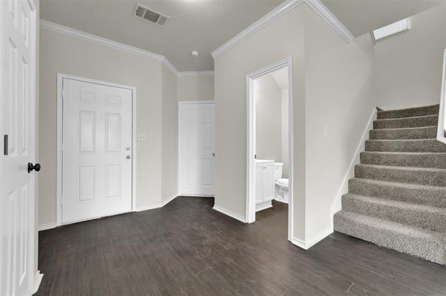 Building Photo - 338 Castleridge Dr