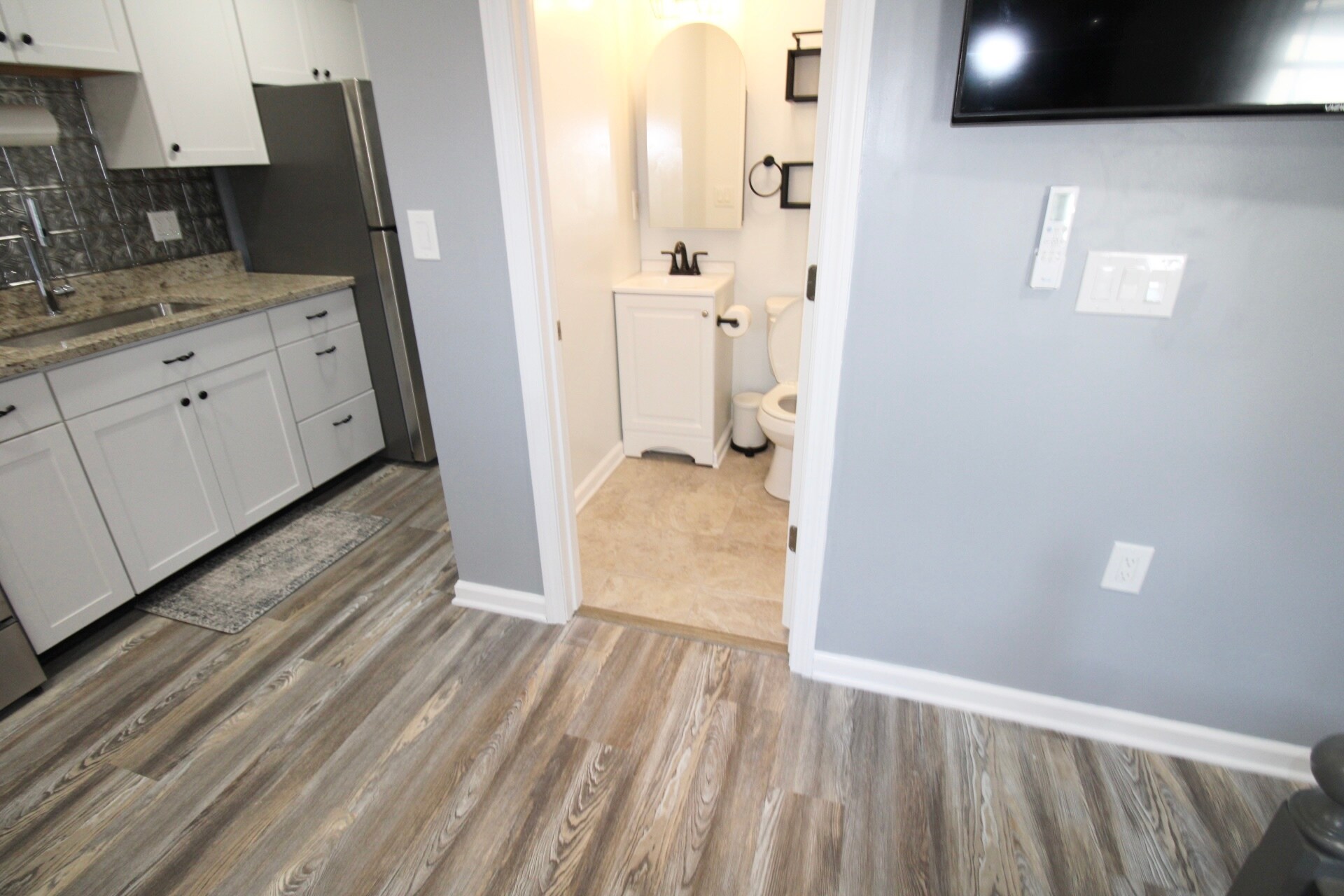 Building Photo - 23 Beacon St