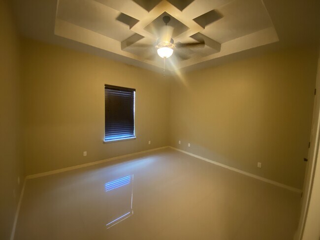 Building Photo - 1206 Upas Dr