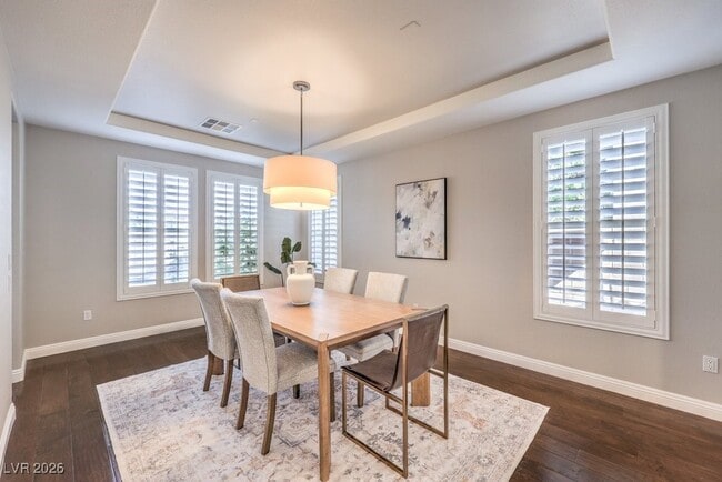 Building Photo - 636 Chervil Valley Dr