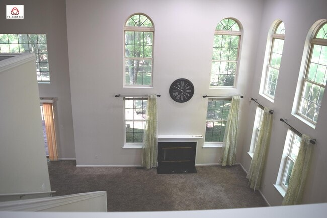 Building Photo - 1566 Heron Cir