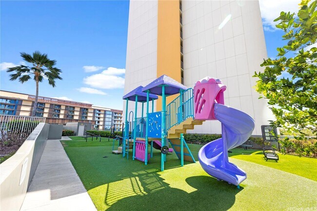 Building Photo - 88 Piikoi St