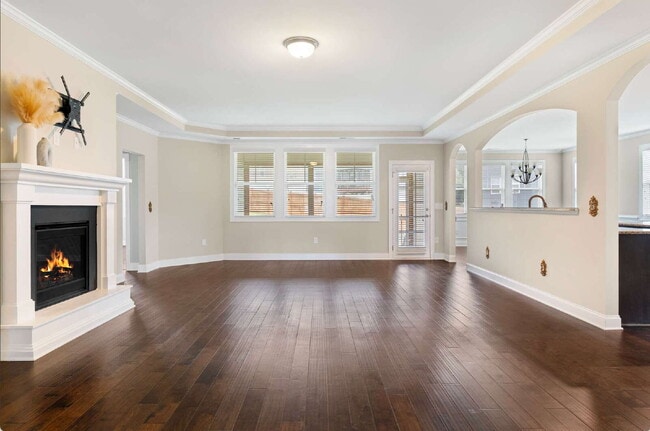 Building Photo - Luxurious 4-Bedroom Retreat with Third Floor Bonus Room & Fenced-in Backyard