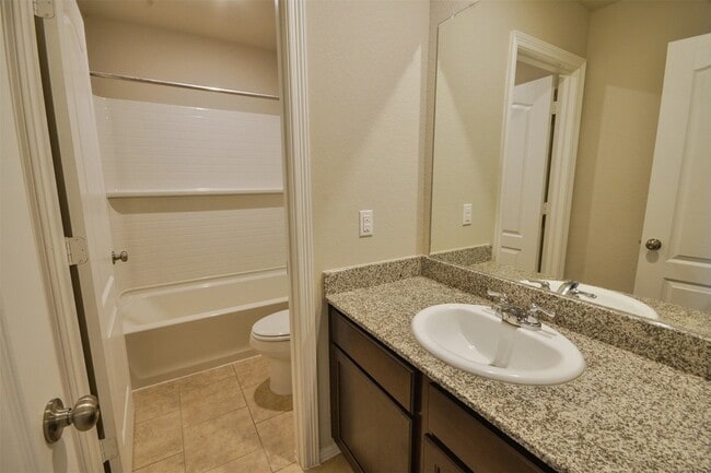 Building Photo - 24810 Winema Wds Ln