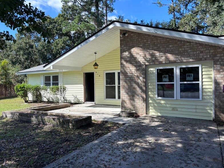 Building Photo - 619 Piedmont Ln