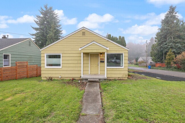 Building Photo - Move in ready now! Eastside rambler with A/C, 2 bed 1 bath. Olympia School District.