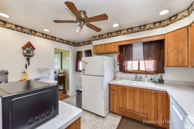 Building Photo - 2316 Apache Ln