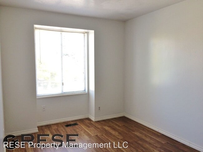 Building Photo - 4 br, 1.5 bath House - 3939 W 5820 S