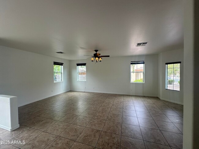 Building Photo - 7430 S 27th Way