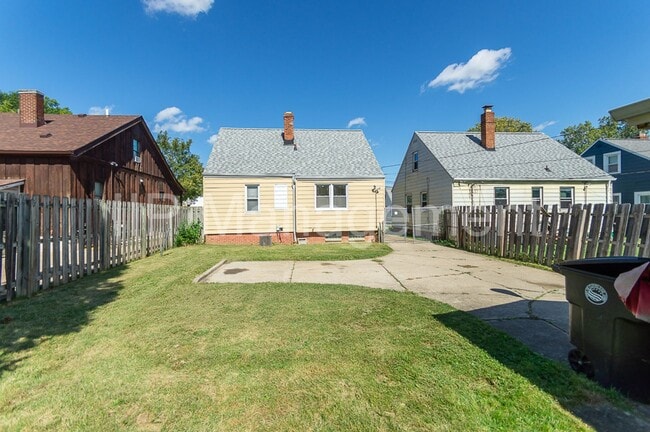 Building Photo - 14209 Emery Ave