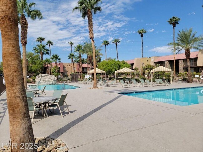 Building Photo - Adorable unit in Bella Vita community!