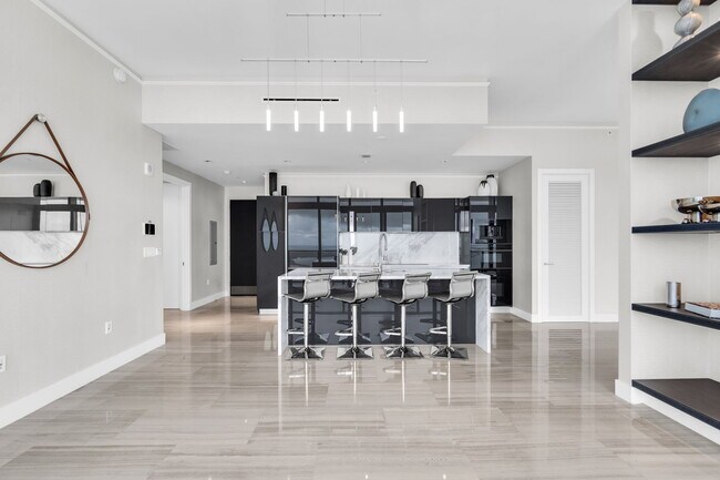 Building Photo - 1451 Brickell Ave