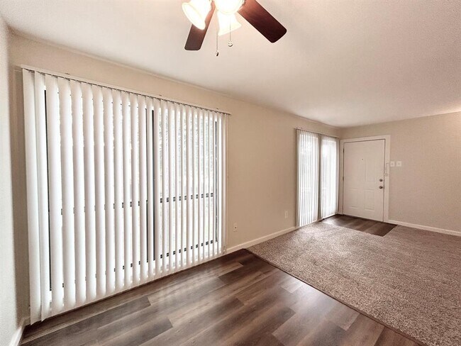 Building Photo - 3629 N MacGregor Way