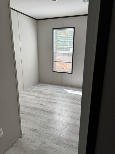 Building Photo - 1702 Dakota Trce