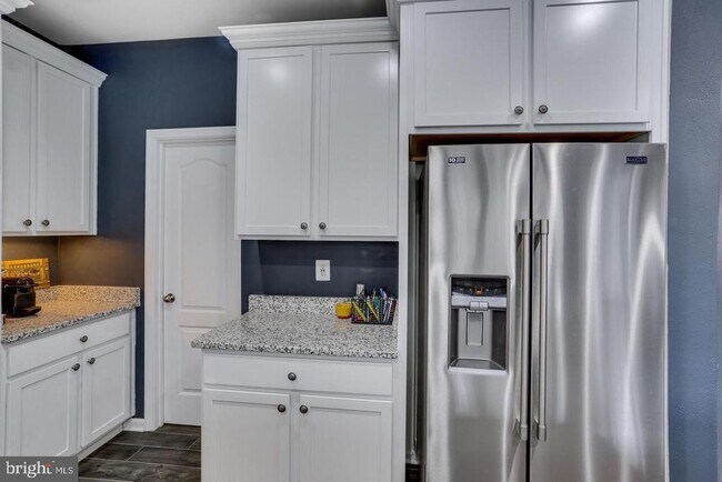 Building Photo - 12808 Steam Mill Farm Dr