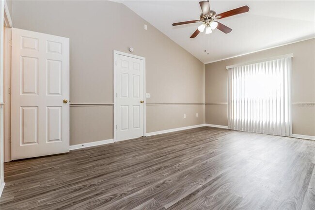 Building Photo - 14336 Coronado Dr