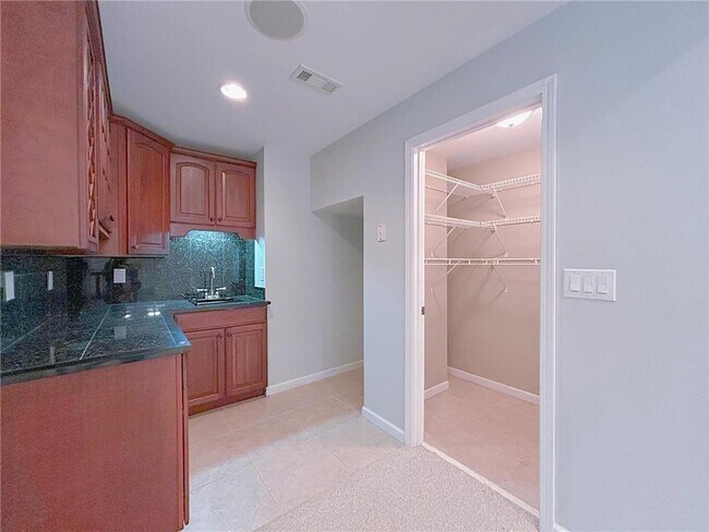 Building Photo - 280 Graystone Way
