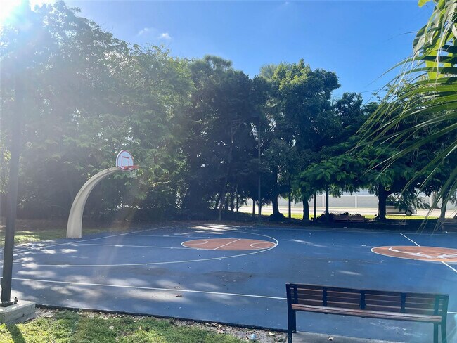 Building Photo - 57 Deer Creek Rd