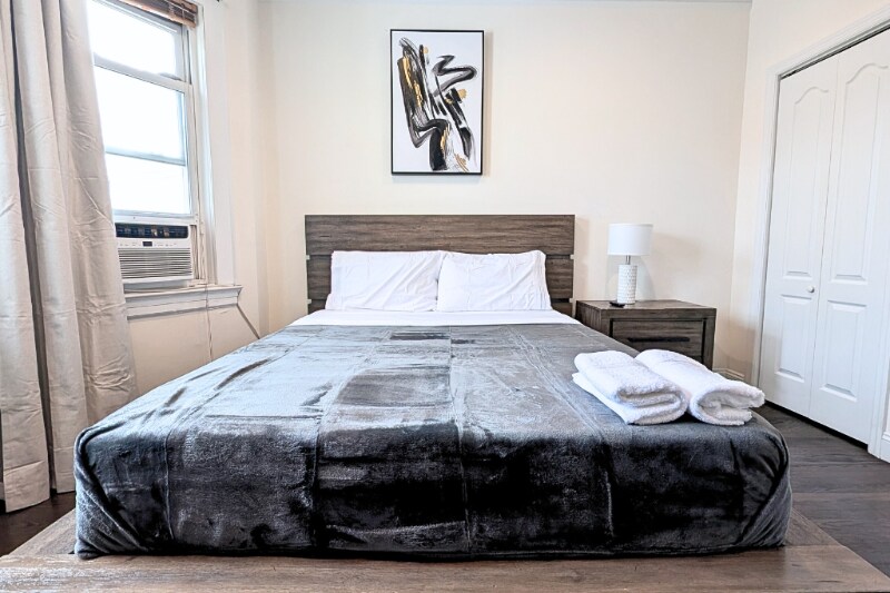 Building Photo - 108 Gotthart St