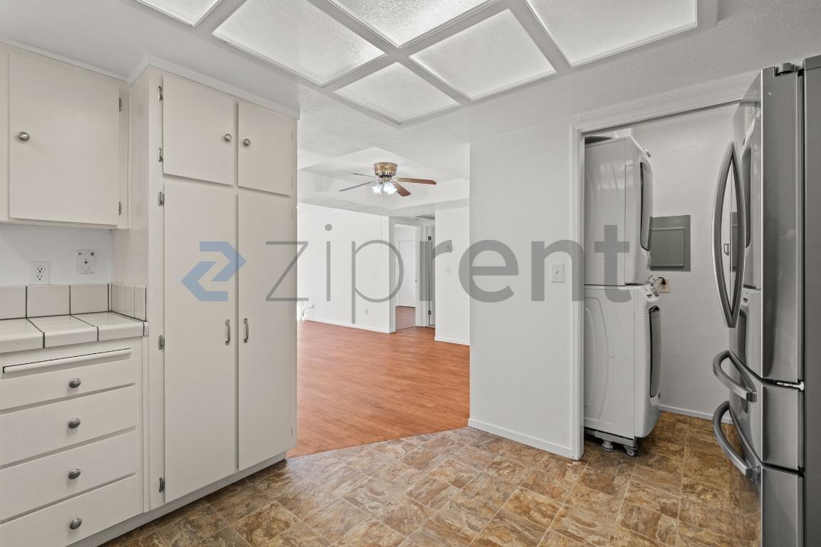 Building Photo - 3841 Milton Terrace