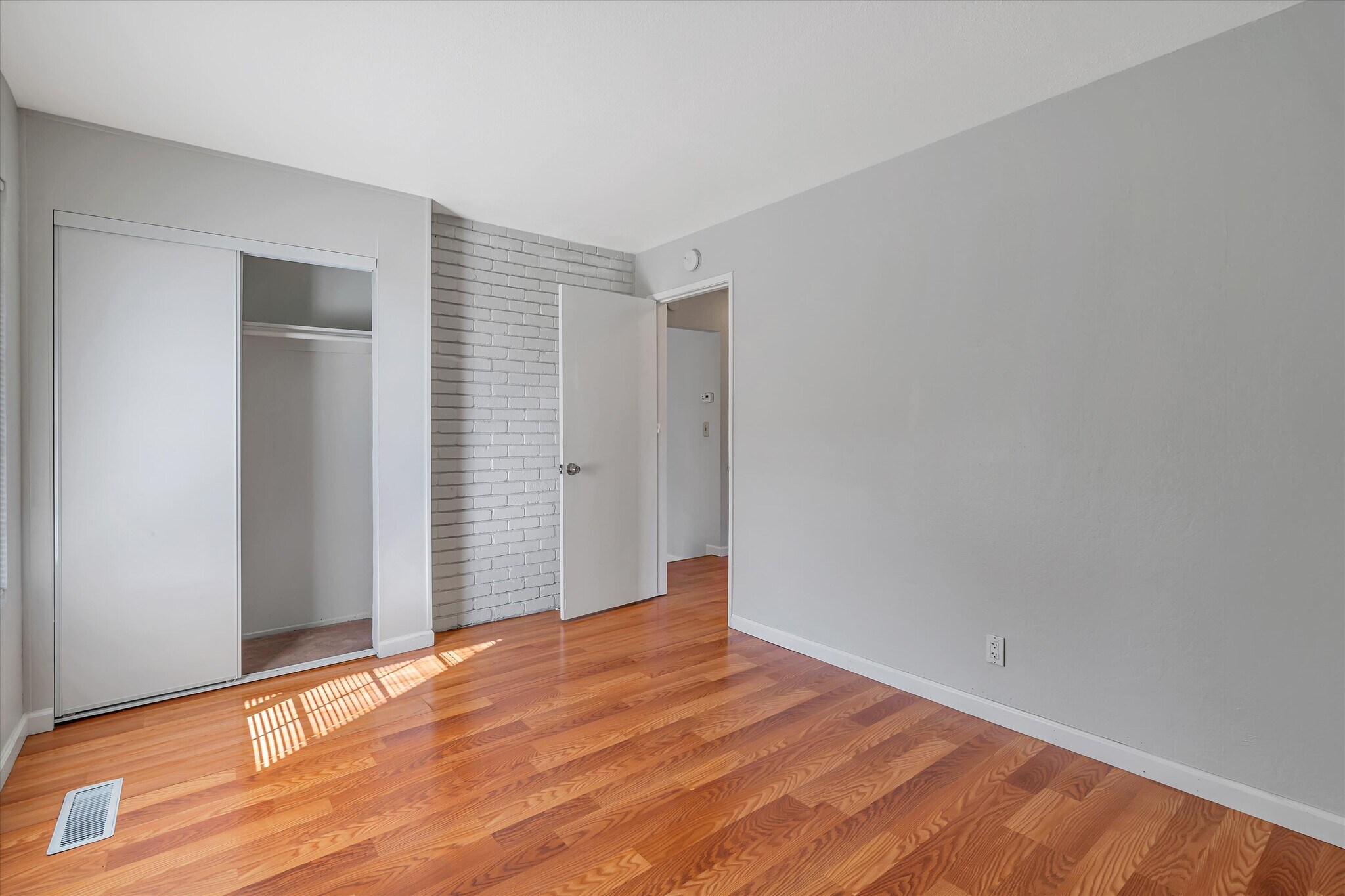 Building Photo - 30079 Vanderbilt St