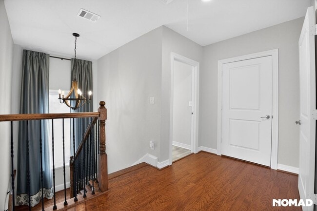 Building Photo - Charming 3BR House in Houston